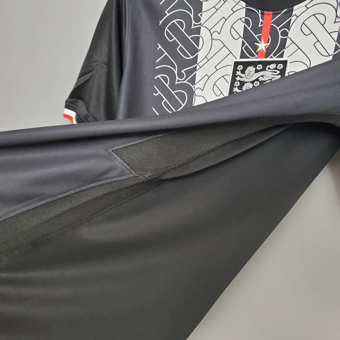 2020 England Exposure Edition Black Retro